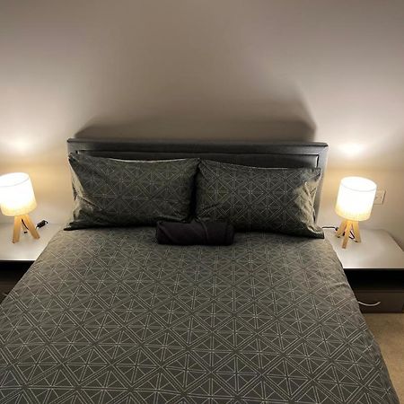 Ultra Modern Room London Ngoại thất bức ảnh