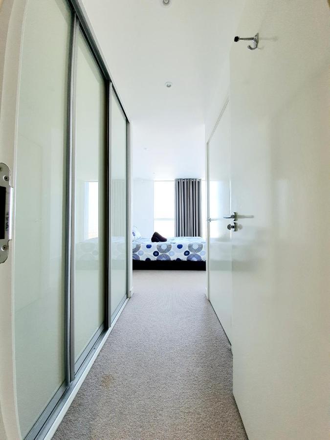 Ultra Modern Room London Ngoại thất bức ảnh